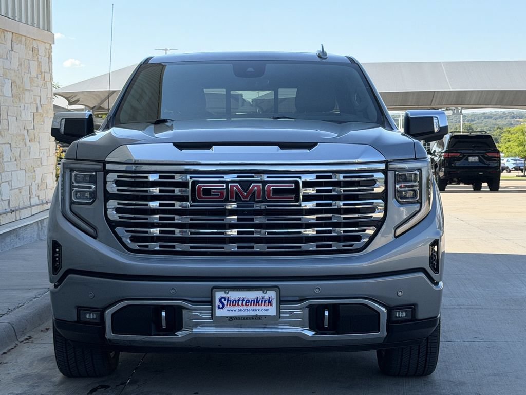 Used 2025 GMC Sierra 1500 Denali w/ Denali Reserve Package AWD/4WD image 7