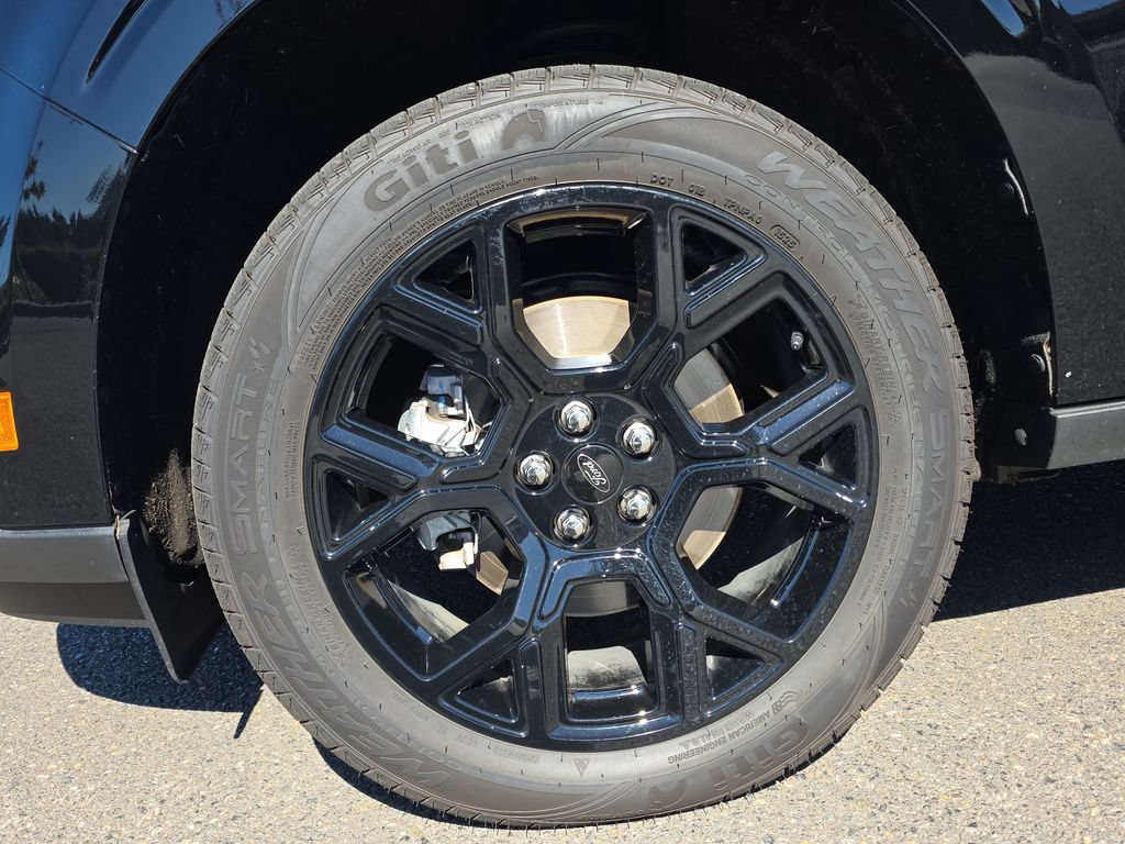 Certified 2025 Ford Maverick XLT w/ XLT Luxury Package AWD/4WD image 13