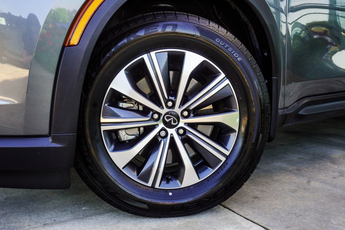 Certified 2024 INFINITI QX60 Pure image 3