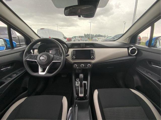 Used 2022 Nissan Versa SV image 27