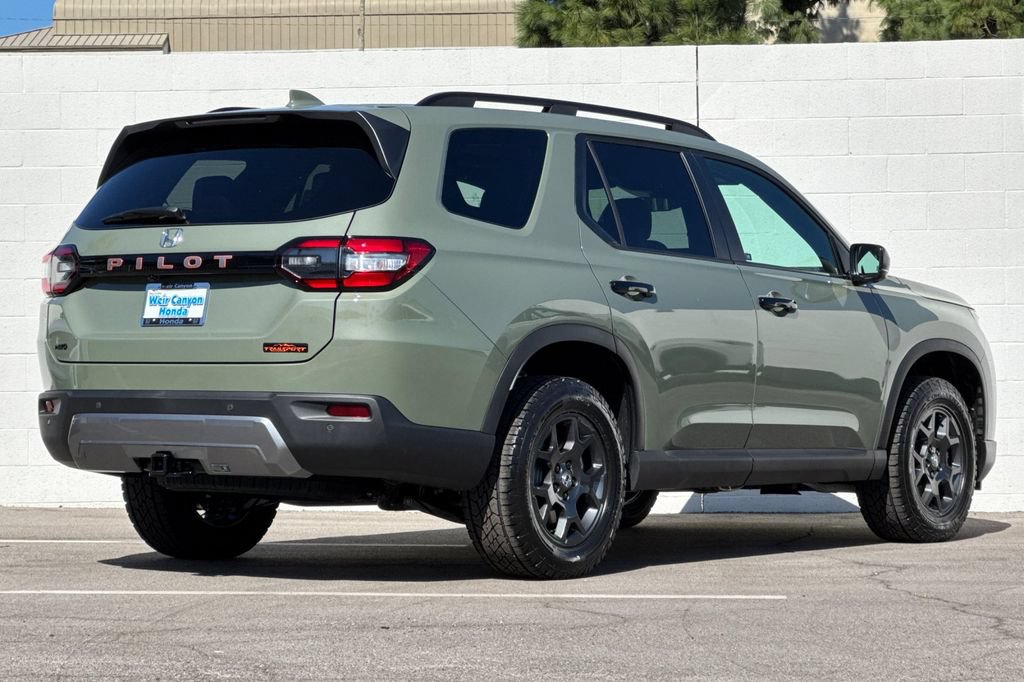 New 2026 Honda Pilot TrailSport image 4