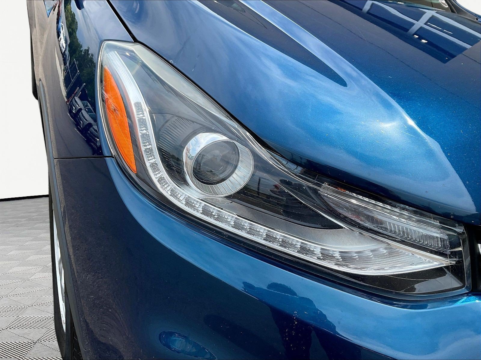 Used 2020 Chevrolet Trax LT FWD image 30