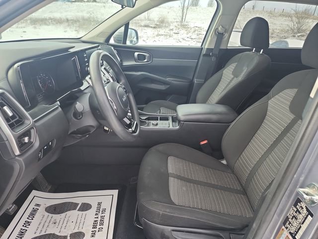 Used 2022 Kia Sorento LX image 18