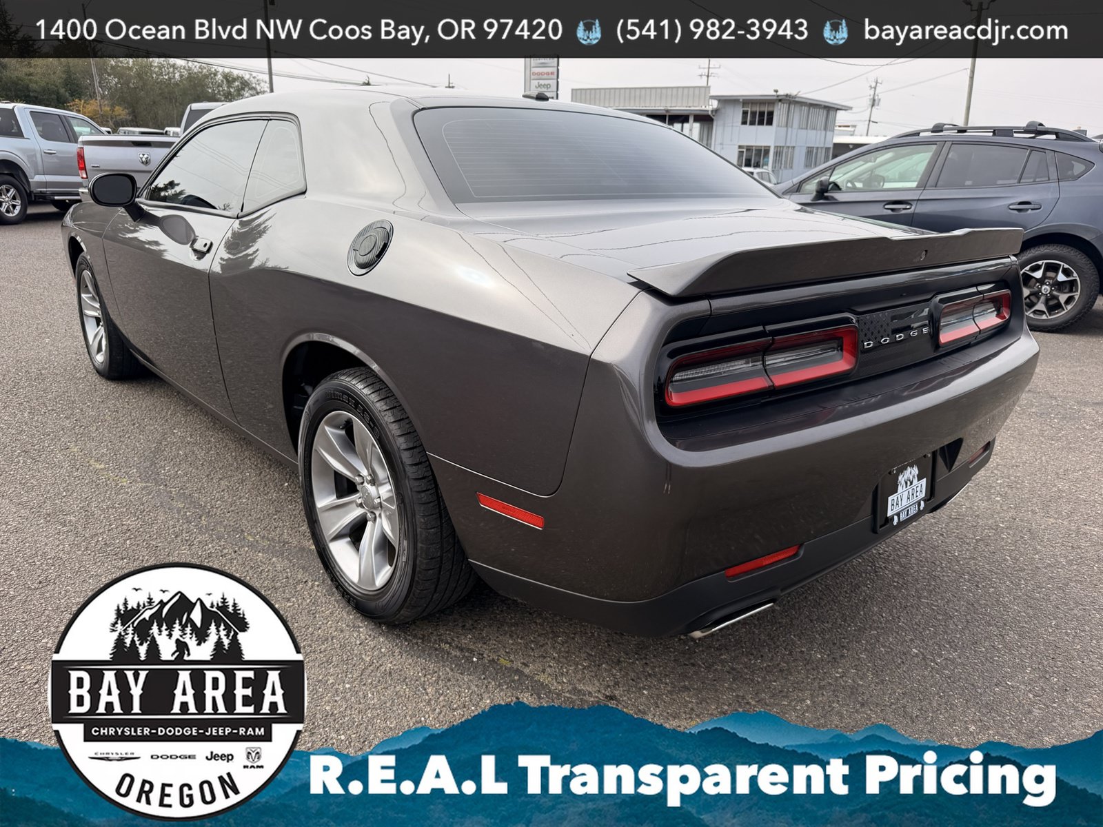 Used 2021 Dodge Challenger SXT RWD image 4