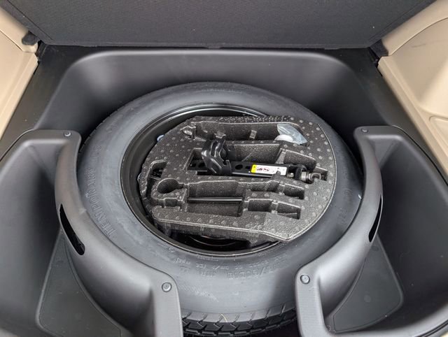 Used 2021 Jeep Grand Cherokee Limited image 29