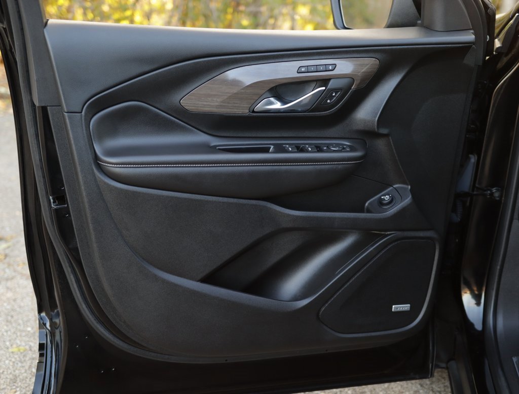 Used 2023 GMC Terrain Denali image 25