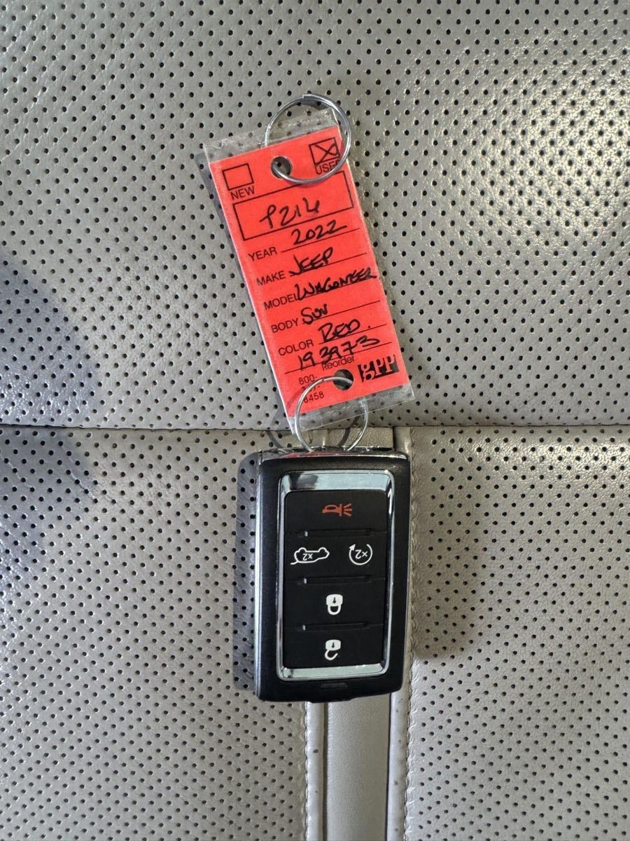 Used 2022 Jeep Wagoneer Series III w/ Premium Group I AWD/4WD image 32