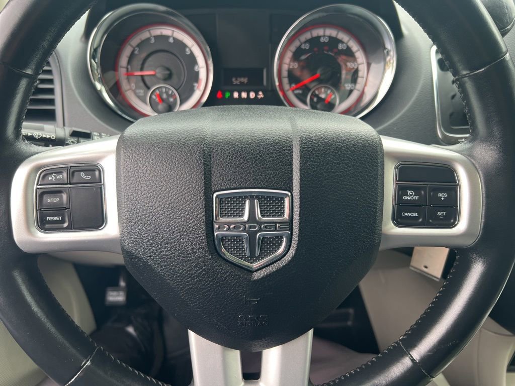 Used 2014 Dodge Grand Caravan SXT w/ UConnect Hands-Free Group FWD image 52