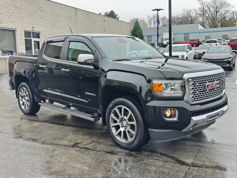 Used 2020 GMC Canyon Denali image 3