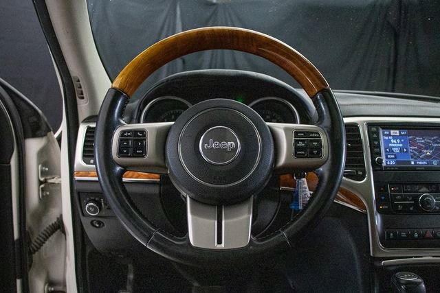 Used 2012 Jeep Grand Cherokee Overland AWD/4WD image 23