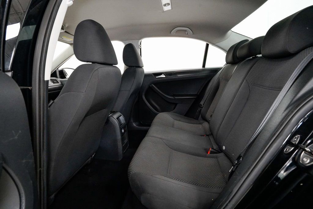 Used 2013 Volkswagen Jetta S image 18