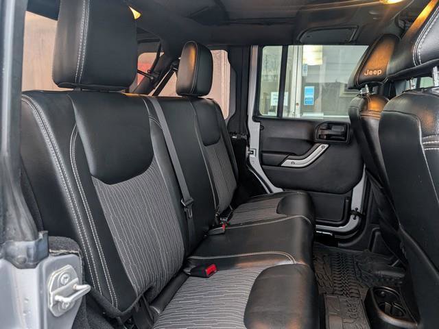 Used 2015 Jeep Wrangler Unlimited Sport image 19