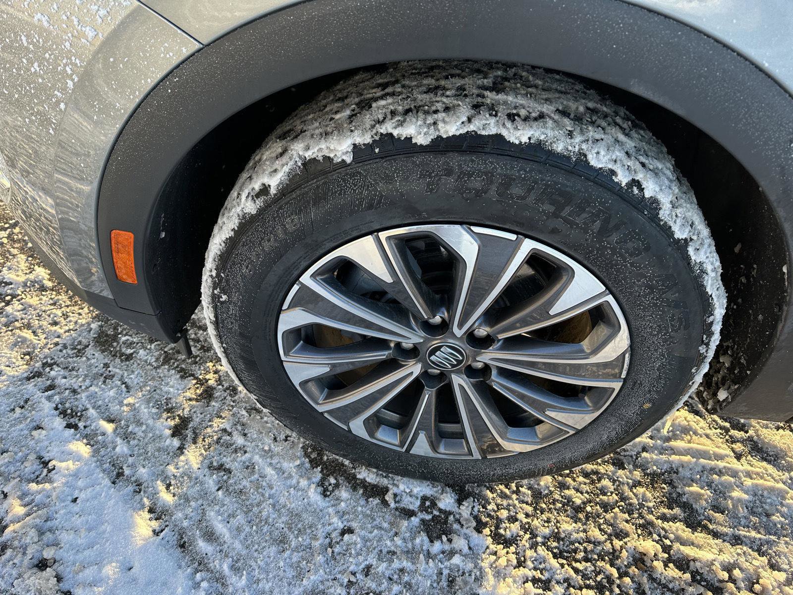 Used 2025 Buick Envision Preferred image 2