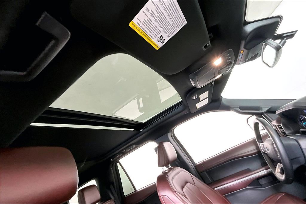 Used 2024 Ford Expedition Limited image 22