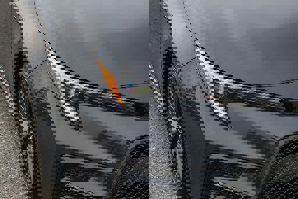 Used 2025 Toyota Corolla XSE image 4