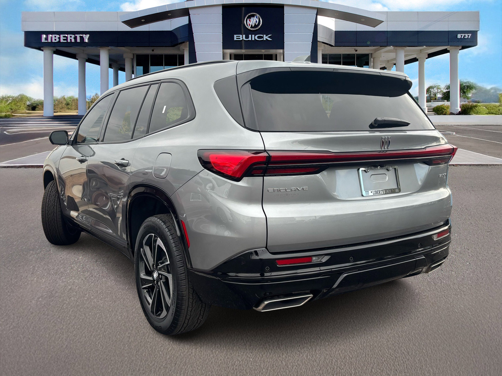 Used 2025 Buick Enclave Sport Touring image 3