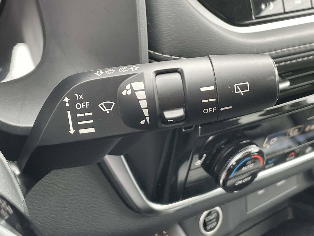 Used 2022 Nissan Rogue SL w/ SL Premium Package image 21