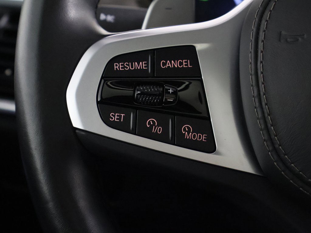 Used 2025 BMW X6 xDrive40i w/ Climate Comfort Package image 44