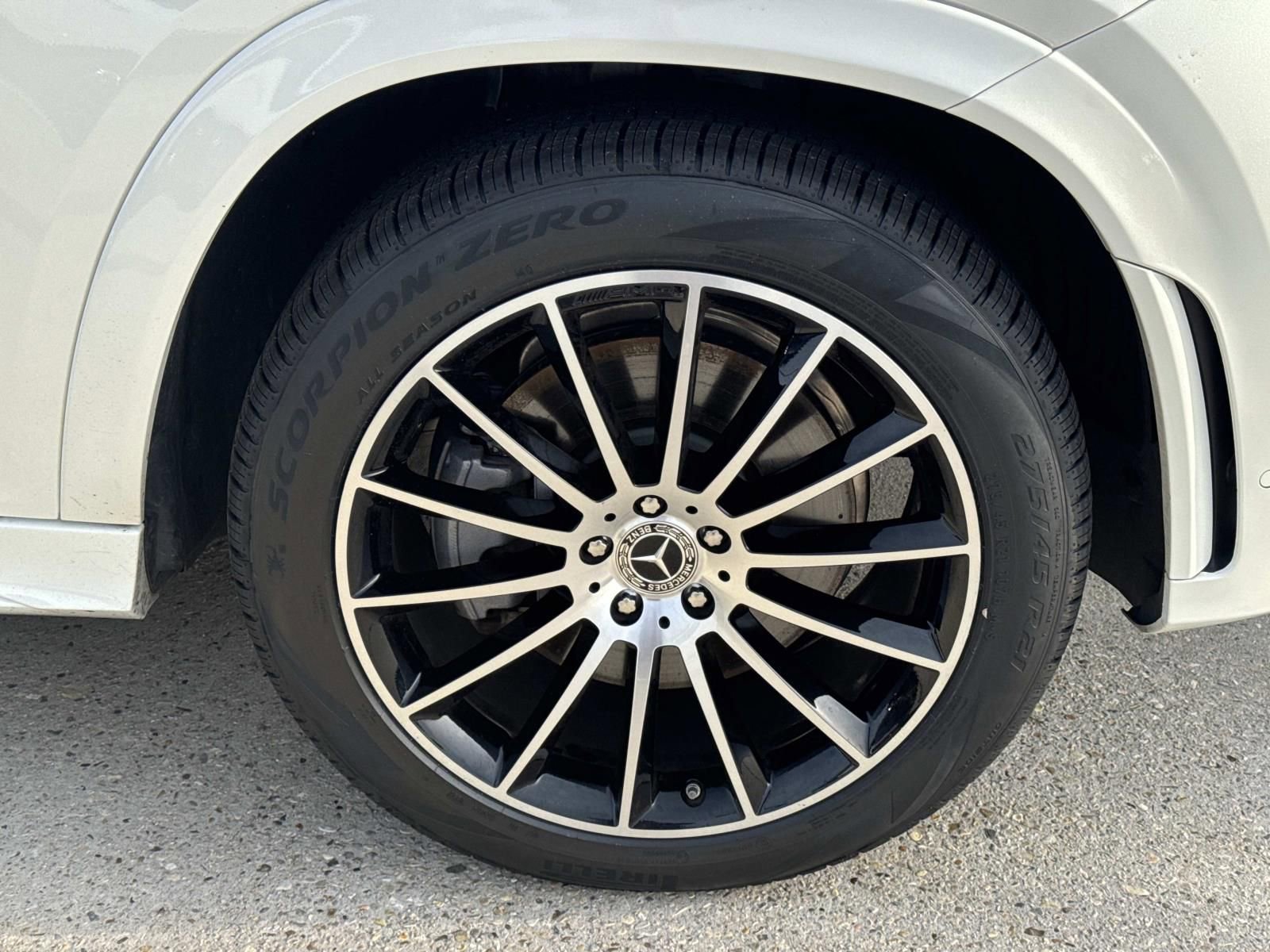 Used 2023 Mercedes-Benz GLE 450 4MATIC image 4