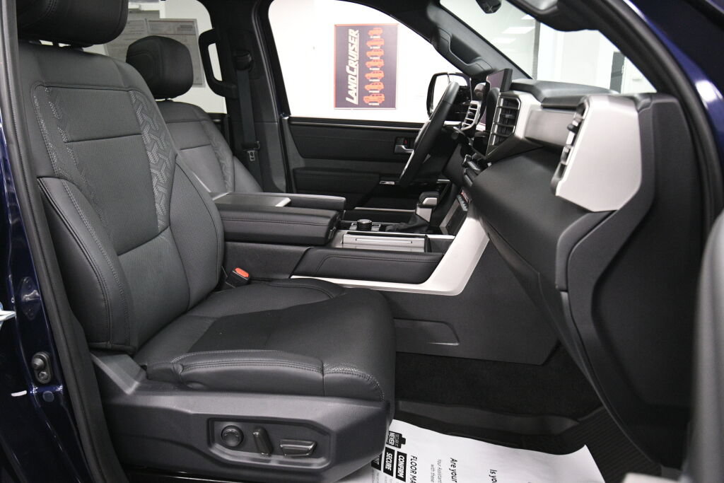 Certified 2025 Toyota Sequoia Limited w/ Tow Technology Package AWD/4WD image 29