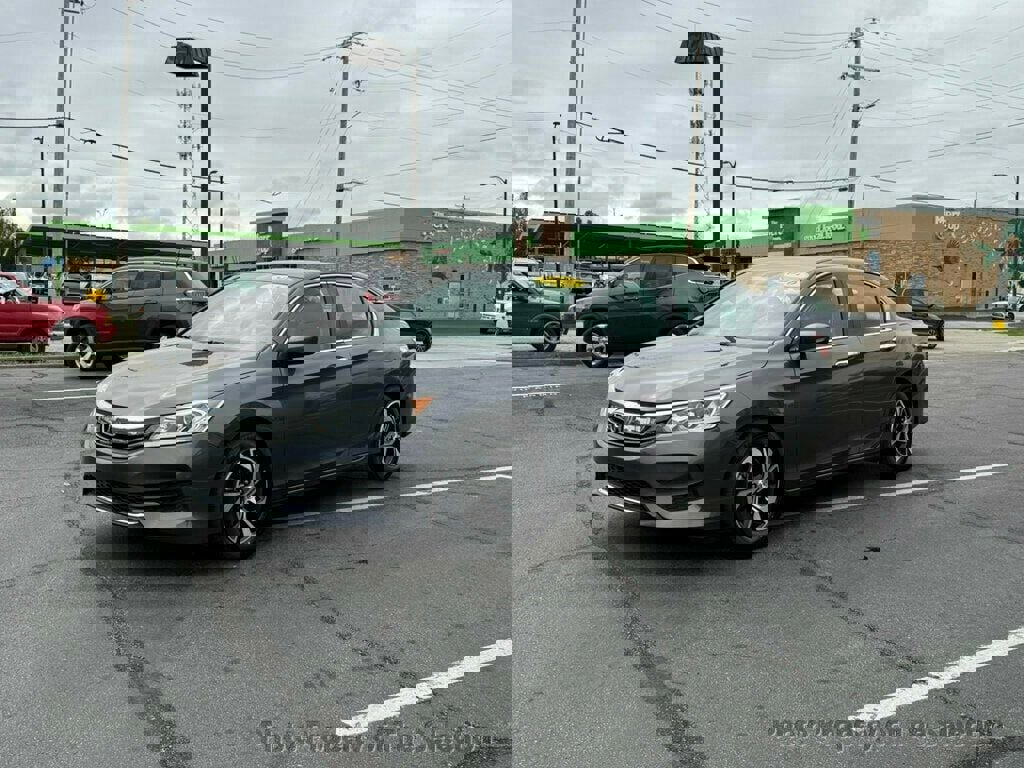 Used 2016 Honda Accord LX image 7