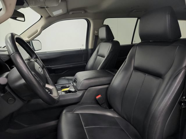 Used 2024 Ford Expedition XLT RWD image 19
