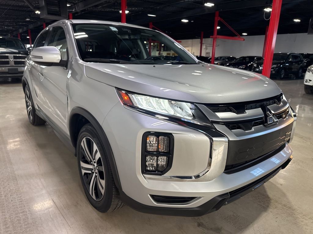 Used 2025 Mitsubishi Outlander Sport ES AWD/4WD image 6