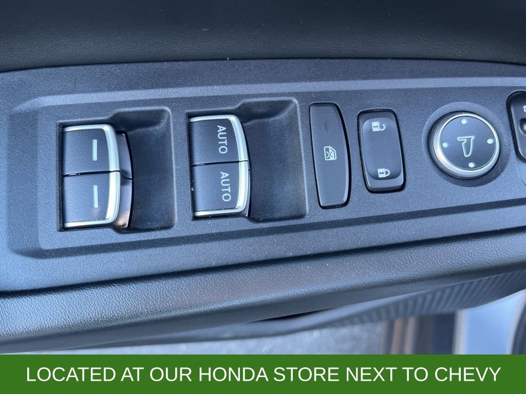 Used 2023 Honda Accord EX image 13