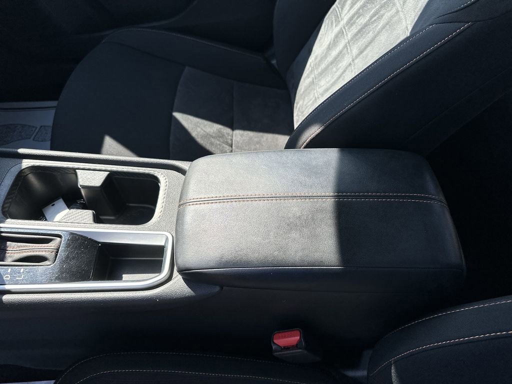Used 2023 Nissan Sentra SR w/ Electronics Package FWD image 26