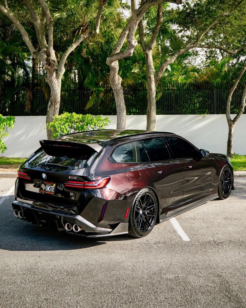 Used 2026 BMW M5 Touring AWD/4WD image 8