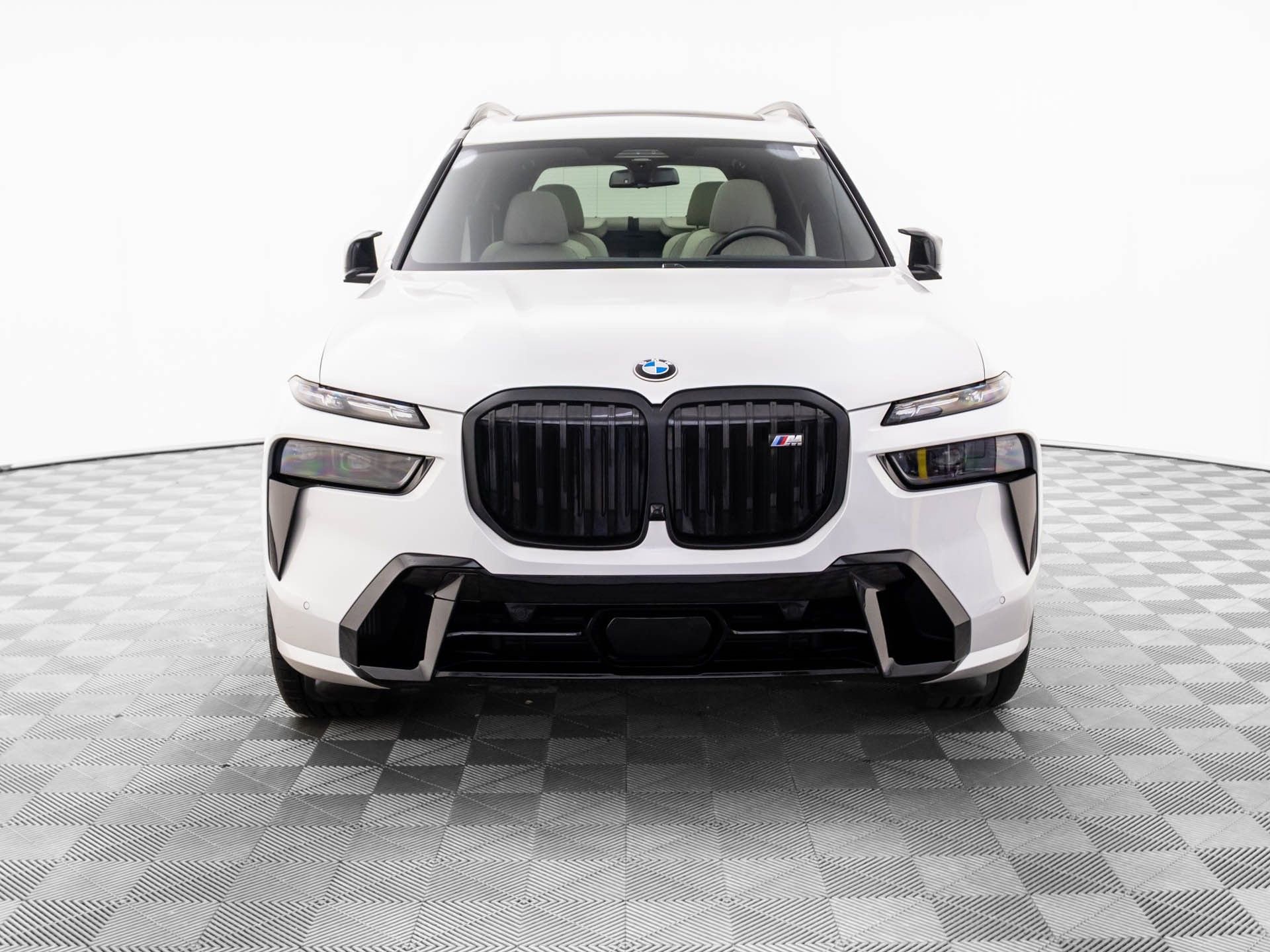Certified 2025 BMW X7 M60i image 9