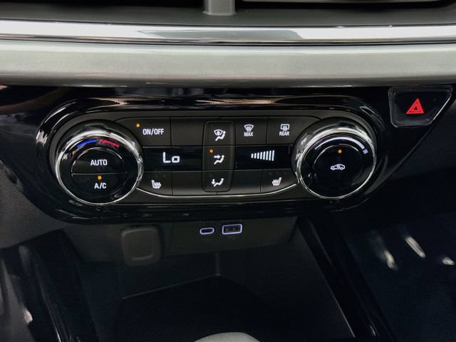 New 2026 Chevrolet Trax LT w/ Driver Confidence Package FWD image 17