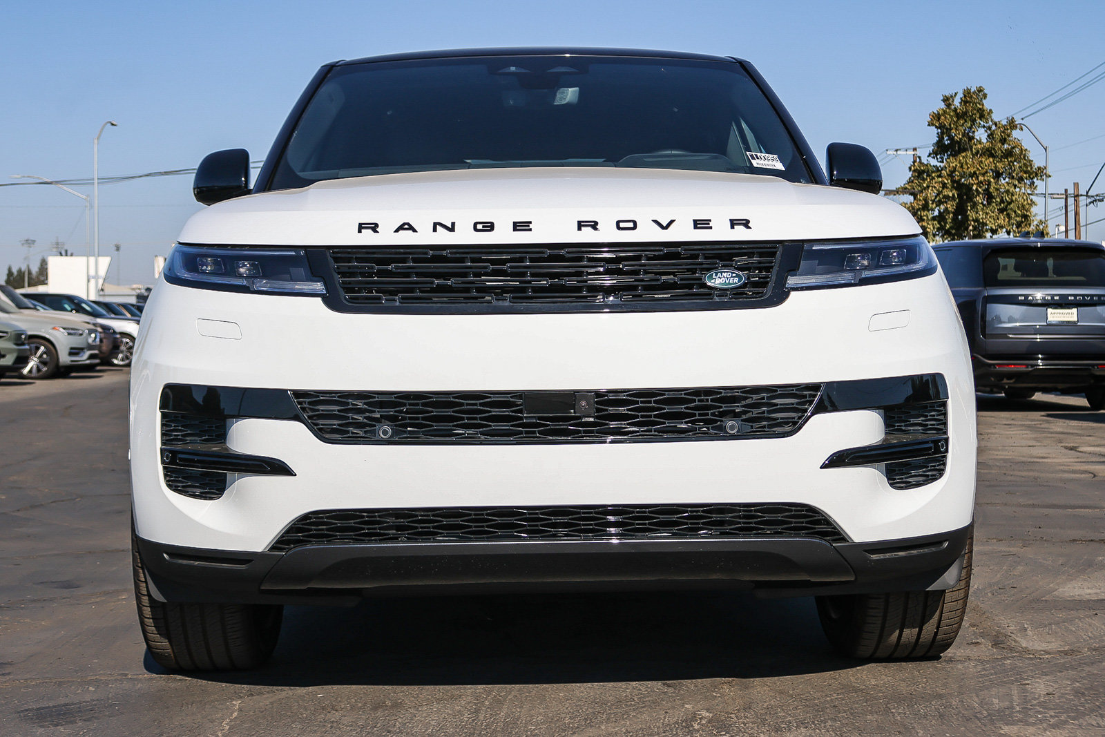 New 2027 Land Rover Range Rover Sport SE AWD/4WD image 2