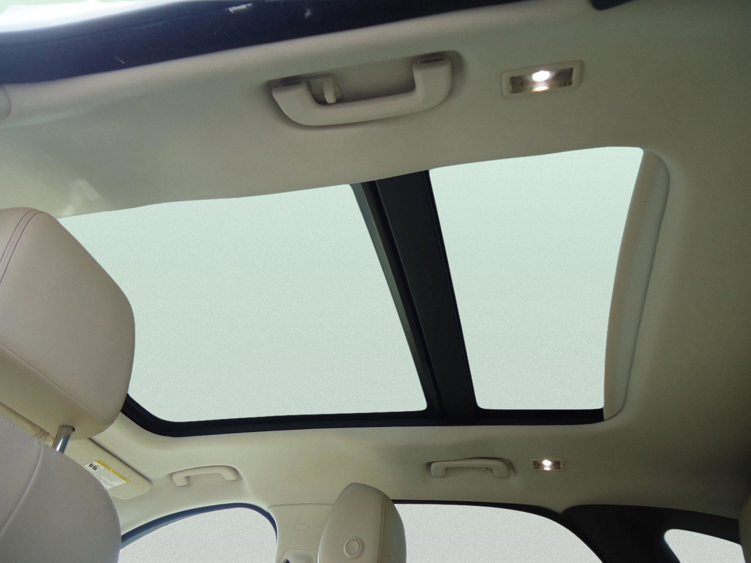 Used 2018 Jaguar F-PACE Prestige image 33