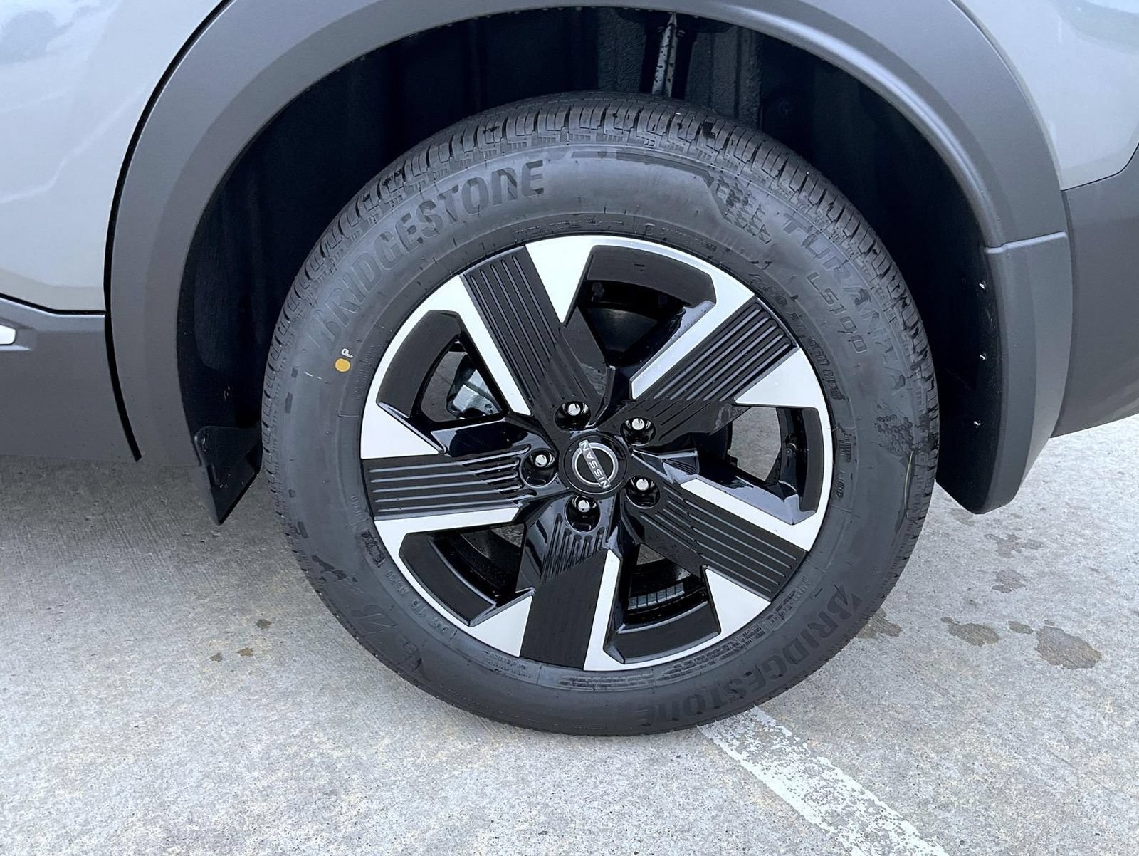 New 2026 Nissan Kicks SV w/ SV Premium Package AWD/4WD image 22