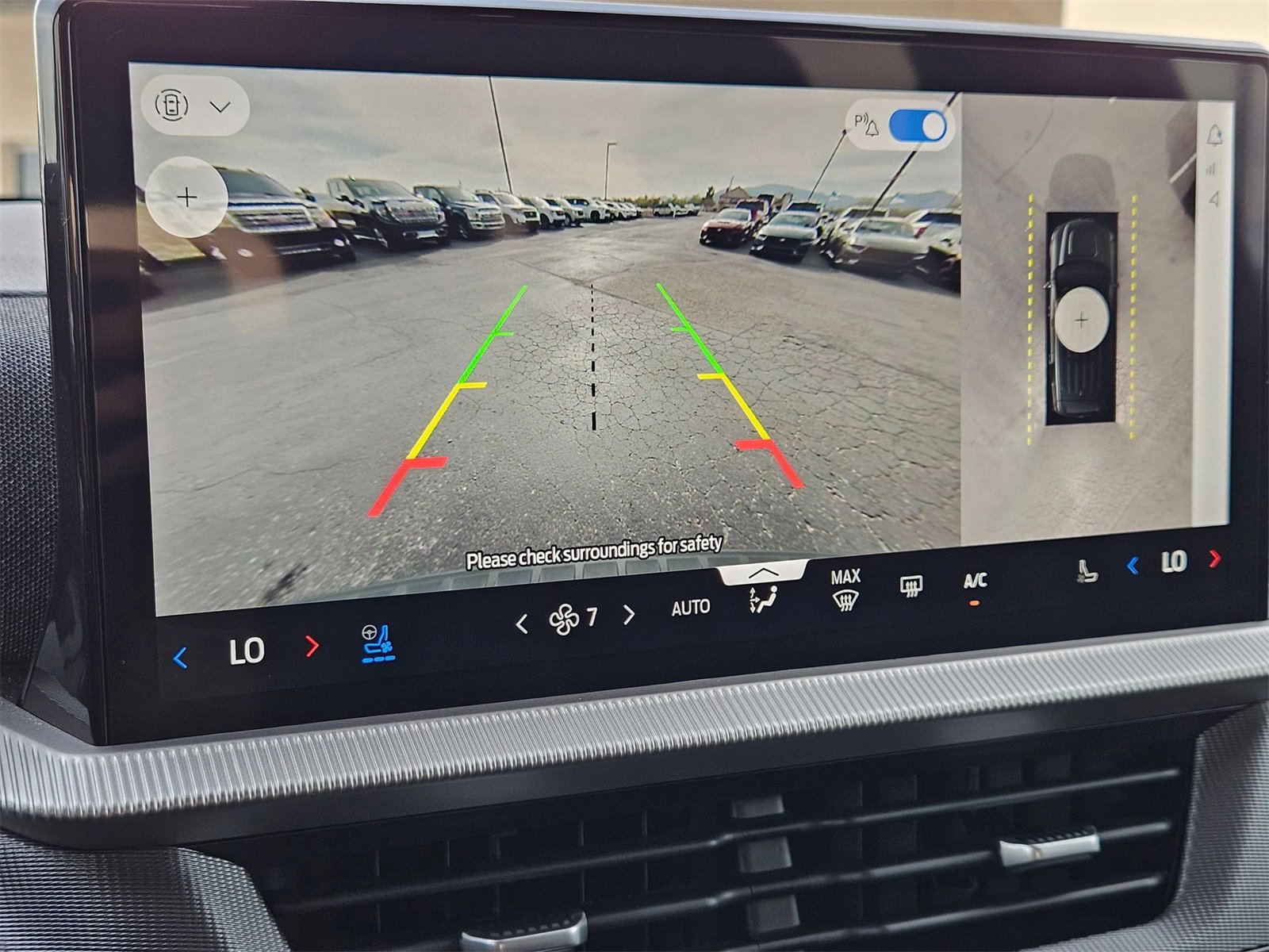 Used 2025 Ford Explorer ST image 17