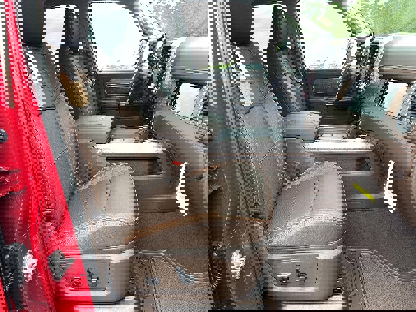 New 2026 RAM 2500 Limited image 31