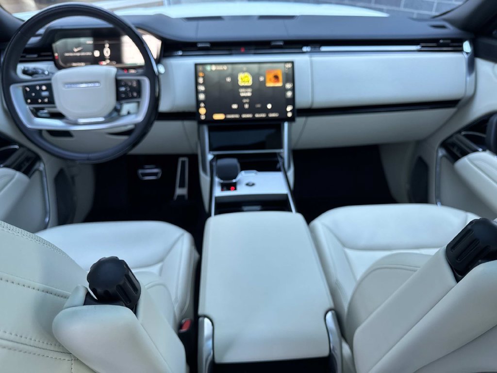 Certified 2024 Land Rover Range Rover Autobiography AWD/4WD image 19