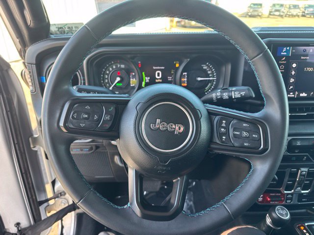 Used 2024 Jeep Wrangler Unlimited Rubicon 4xe AWD/4WD image 17