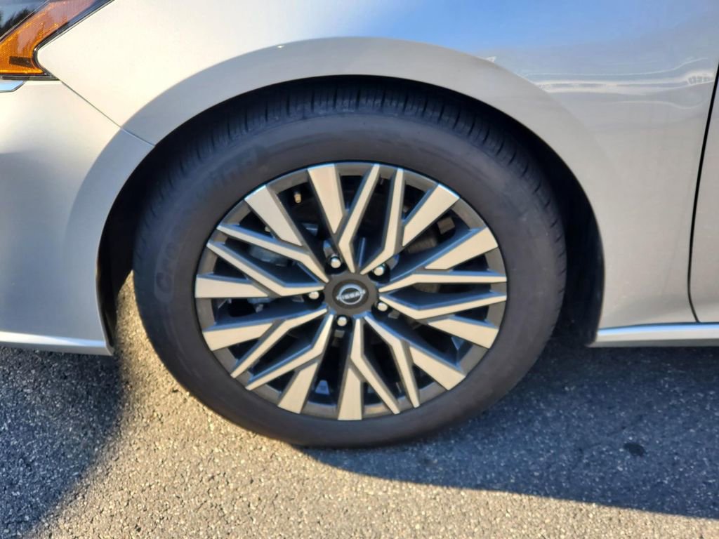 Certified 2024 Nissan Altima 2.5 SV image 5