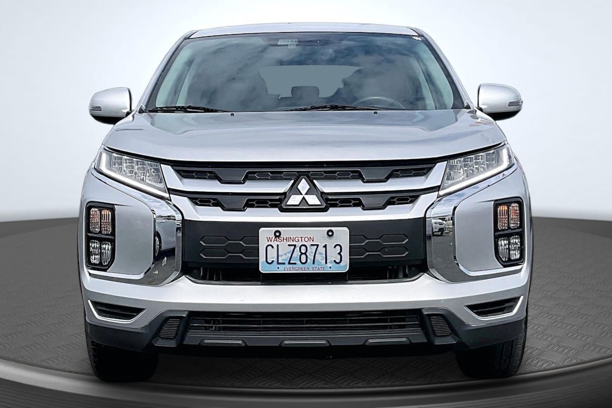 Used 2024 Mitsubishi Outlander Sport SE AWD/4WD image 3