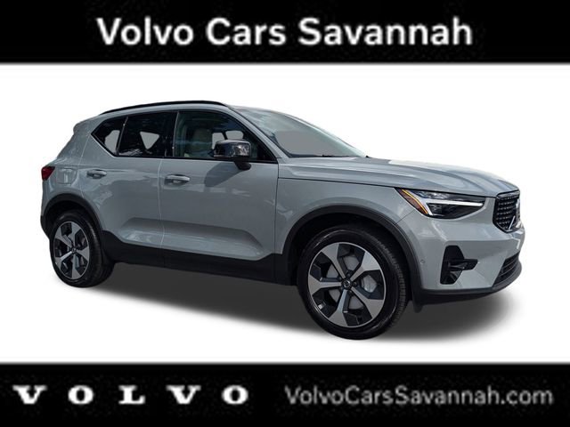 New 2025 Volvo XC40 B5 Plus w/ Protection Package Premier image 2