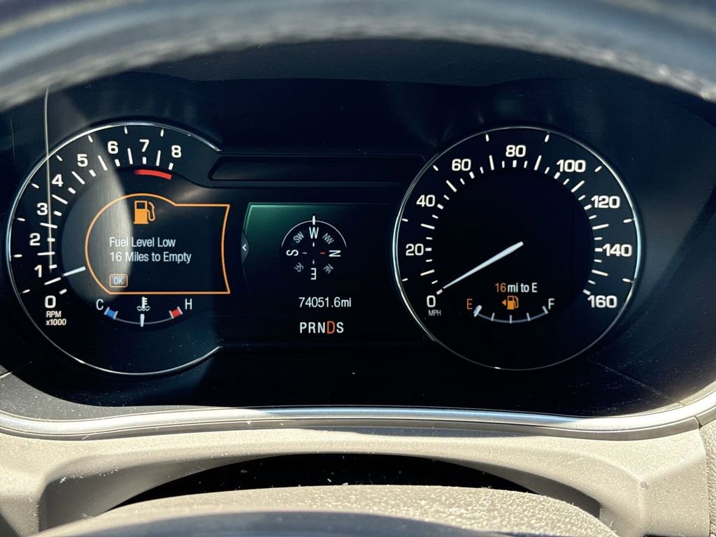 Used 2016 Lincoln MKX Reserve FWD image 25