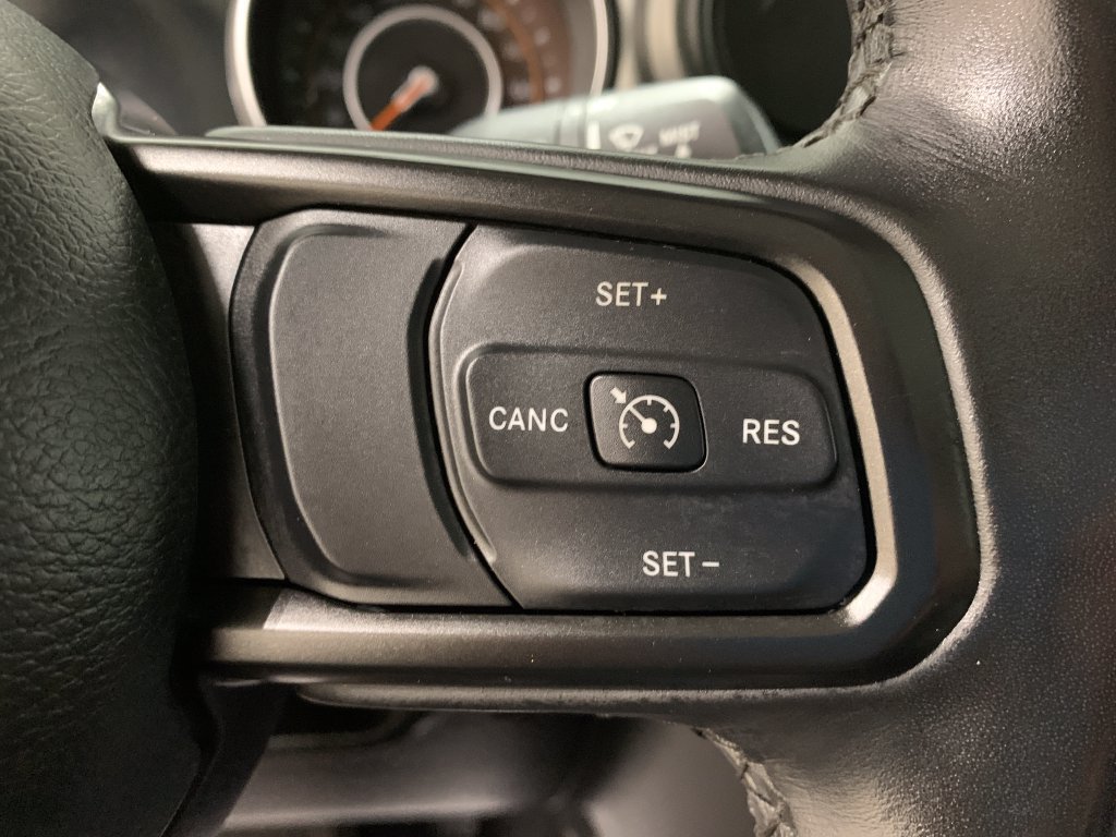 Used 2023 Jeep Gladiator Sport AWD/4WD image 22