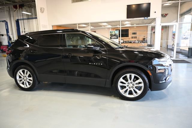 Used 2019 Chevrolet Blazer LT w/ Sun and Wheels Package image 4