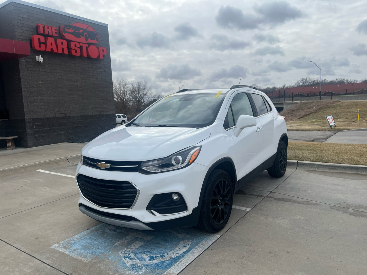 Used 2020 Chevrolet Trax Premier image 2