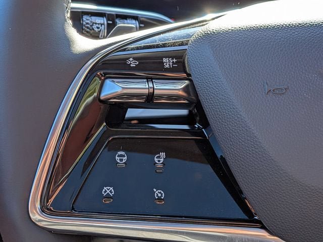 New 2026 Cadillac Optiq Luxury 2 RWD image 16
