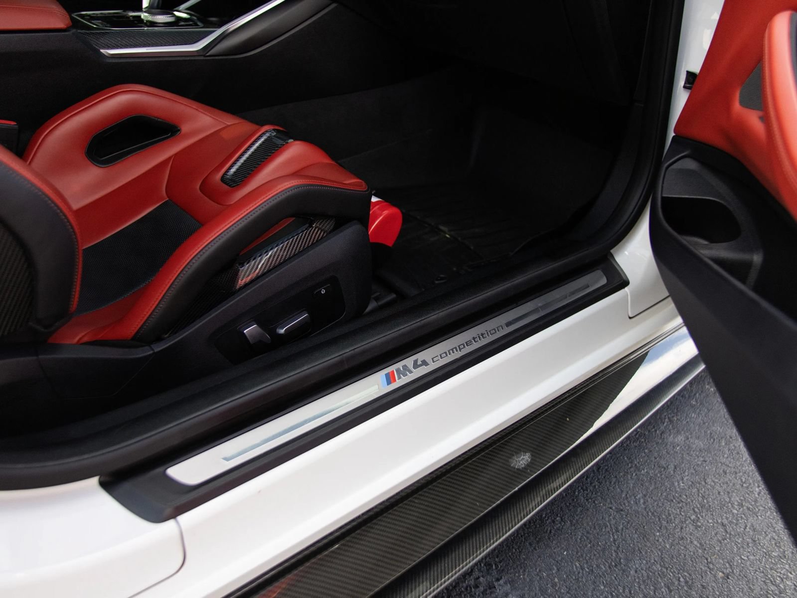 Used 2021 BMW M4 Competition w/ M Carbon Exterior Package RWD image 41