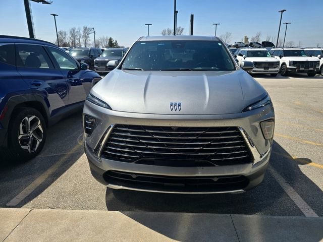 Used 2025 Buick Enclave Preferred w/ Power Package FWD image 2