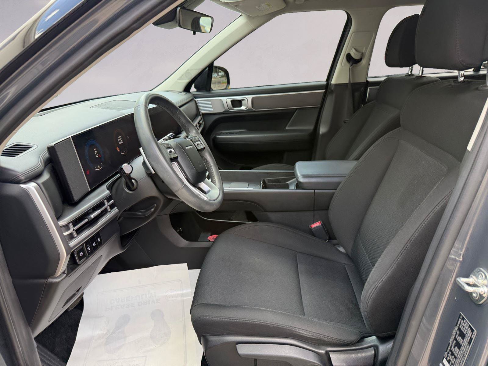 Used 2024 Hyundai Santa Fe SE FWD image 9